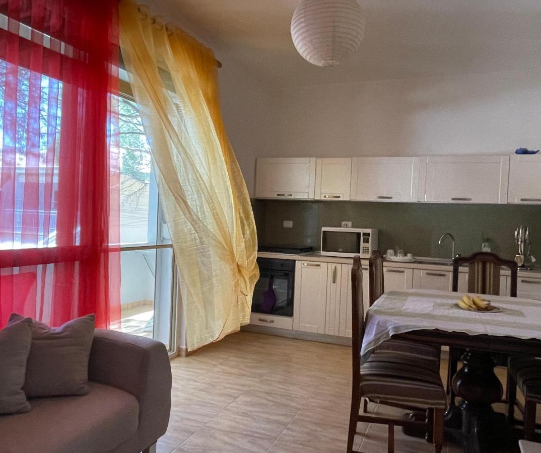 Vacation Home Dibra Velipoje Ngoại thất bức ảnh